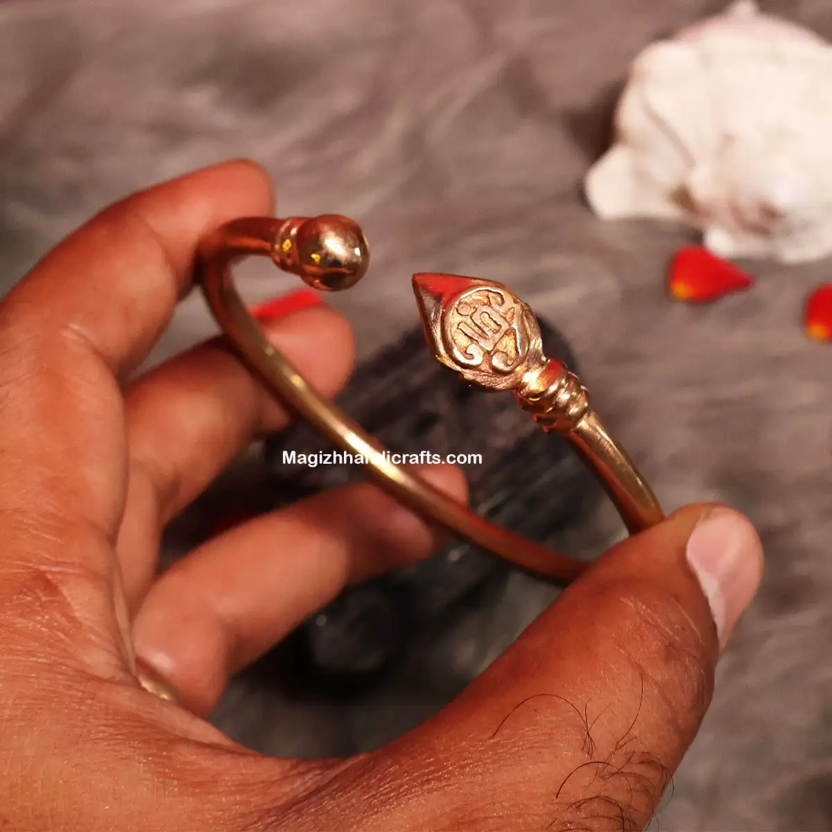 Om Vel and Ball Aimpon Kaappu - image 1