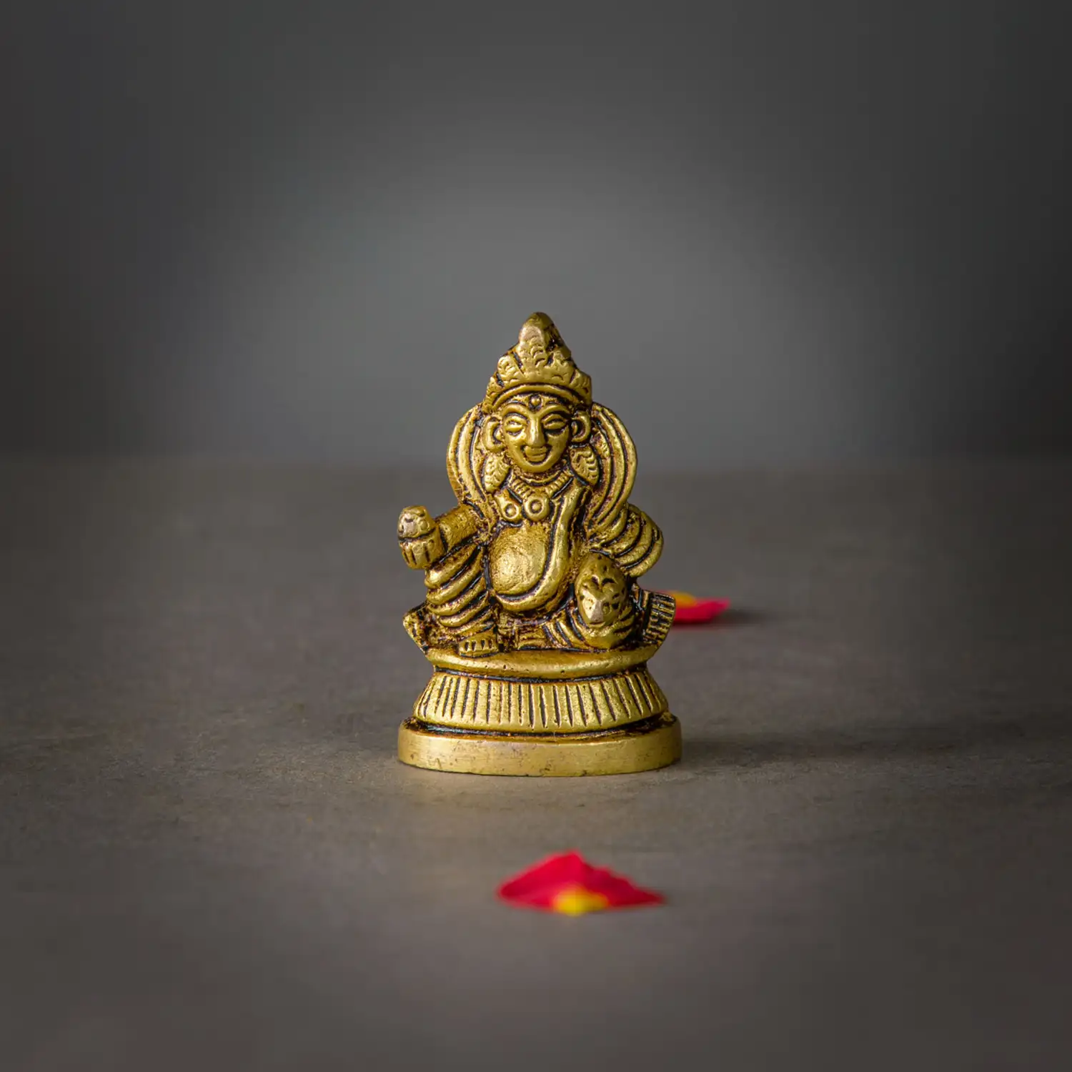 2 inches brass kuberar idol - image 1