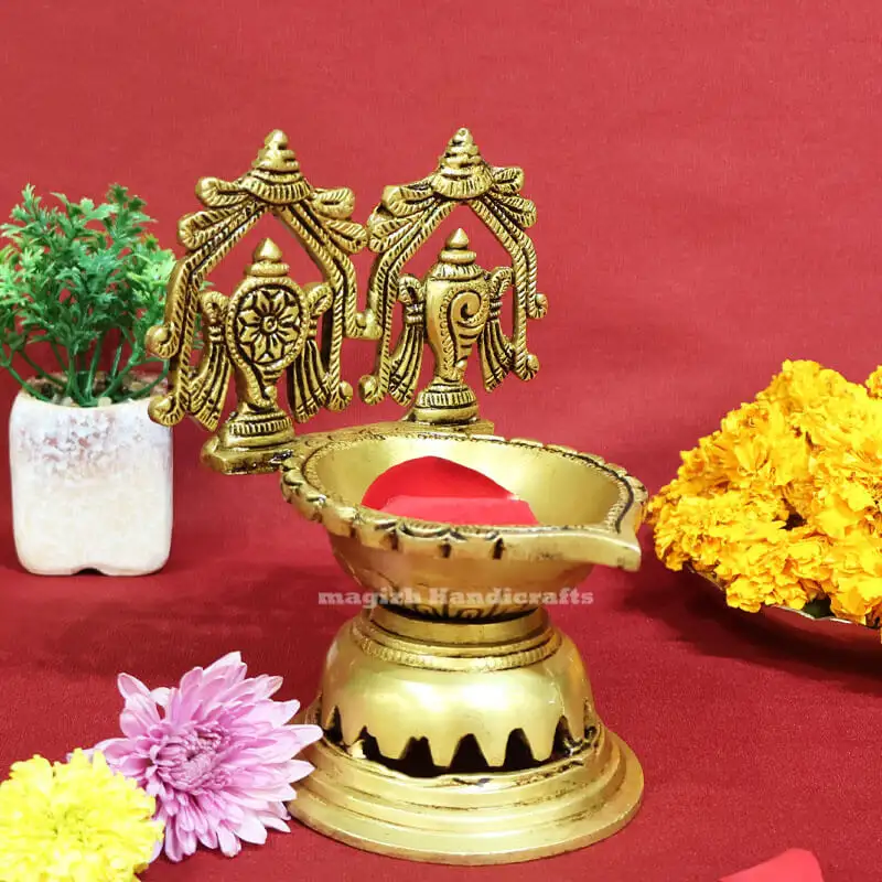 6 inches Brass Sangu and Chakram Lamp - image 2