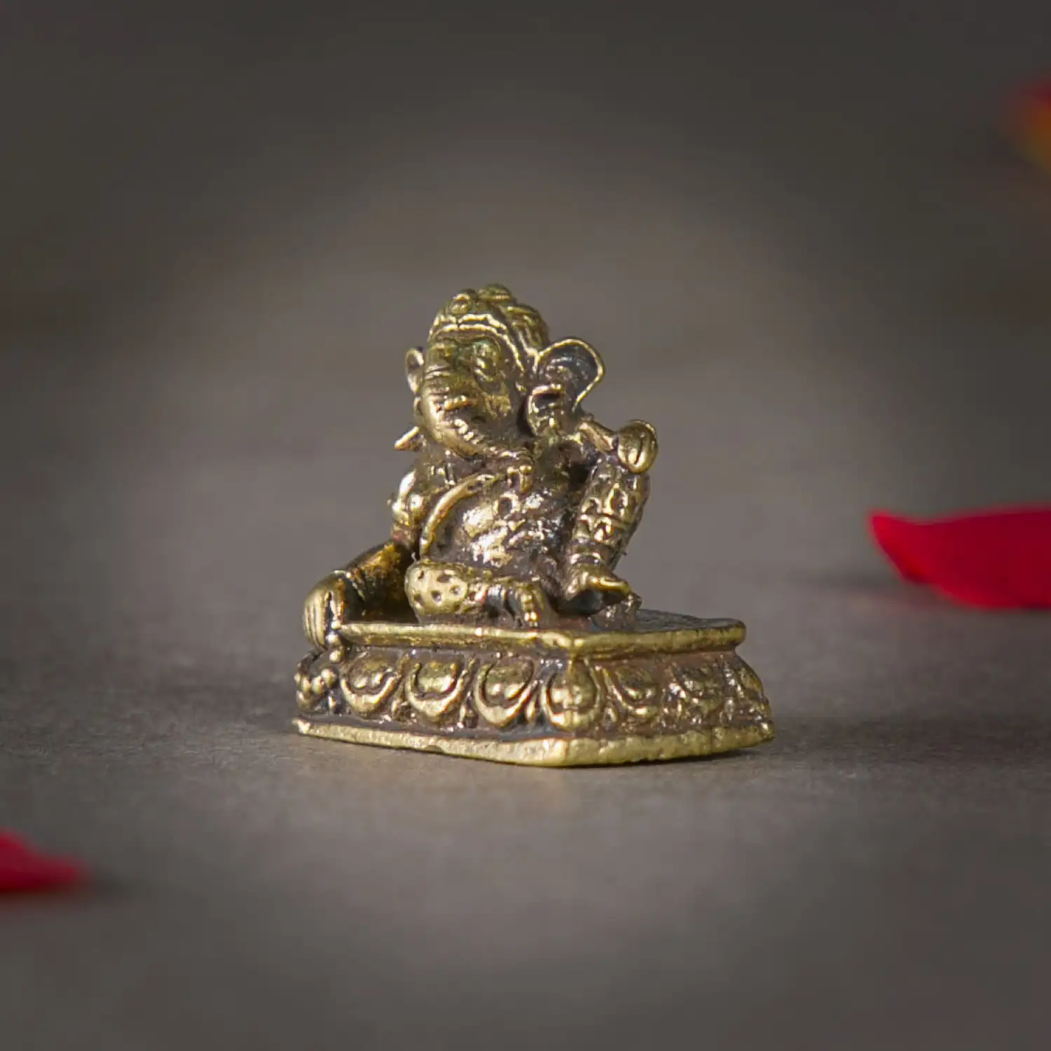 1 inch mini Cool sitting Sofa Ganesha Idol - image 2