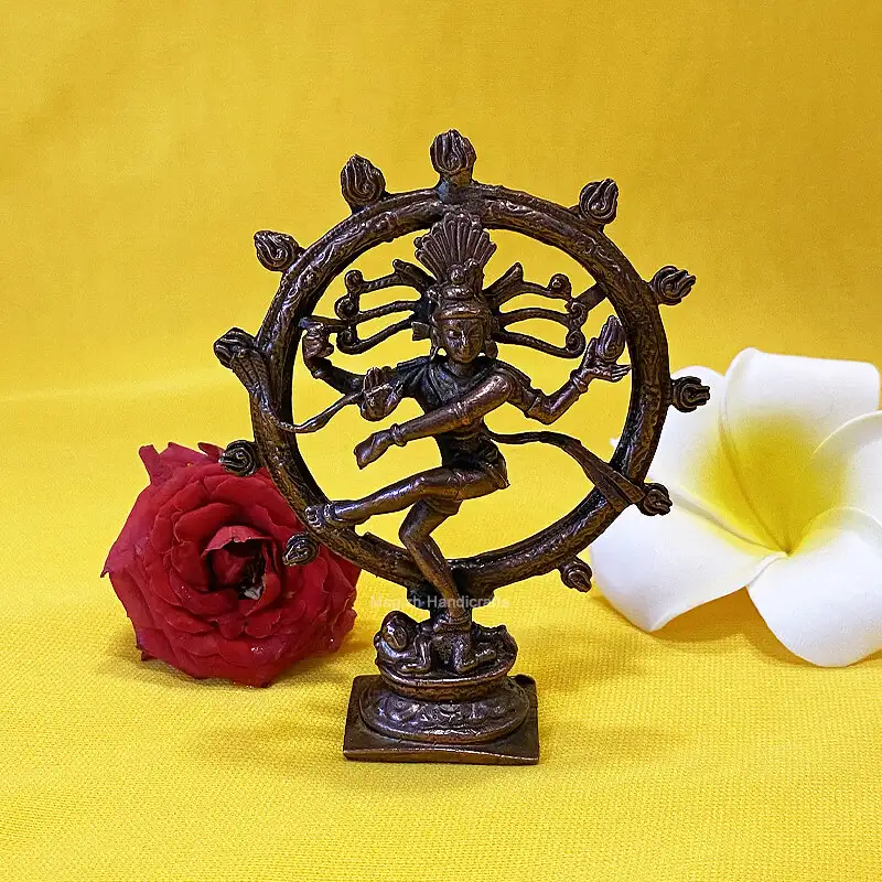 3.5 inches Copper Natrajar idol with Chakram - image 1