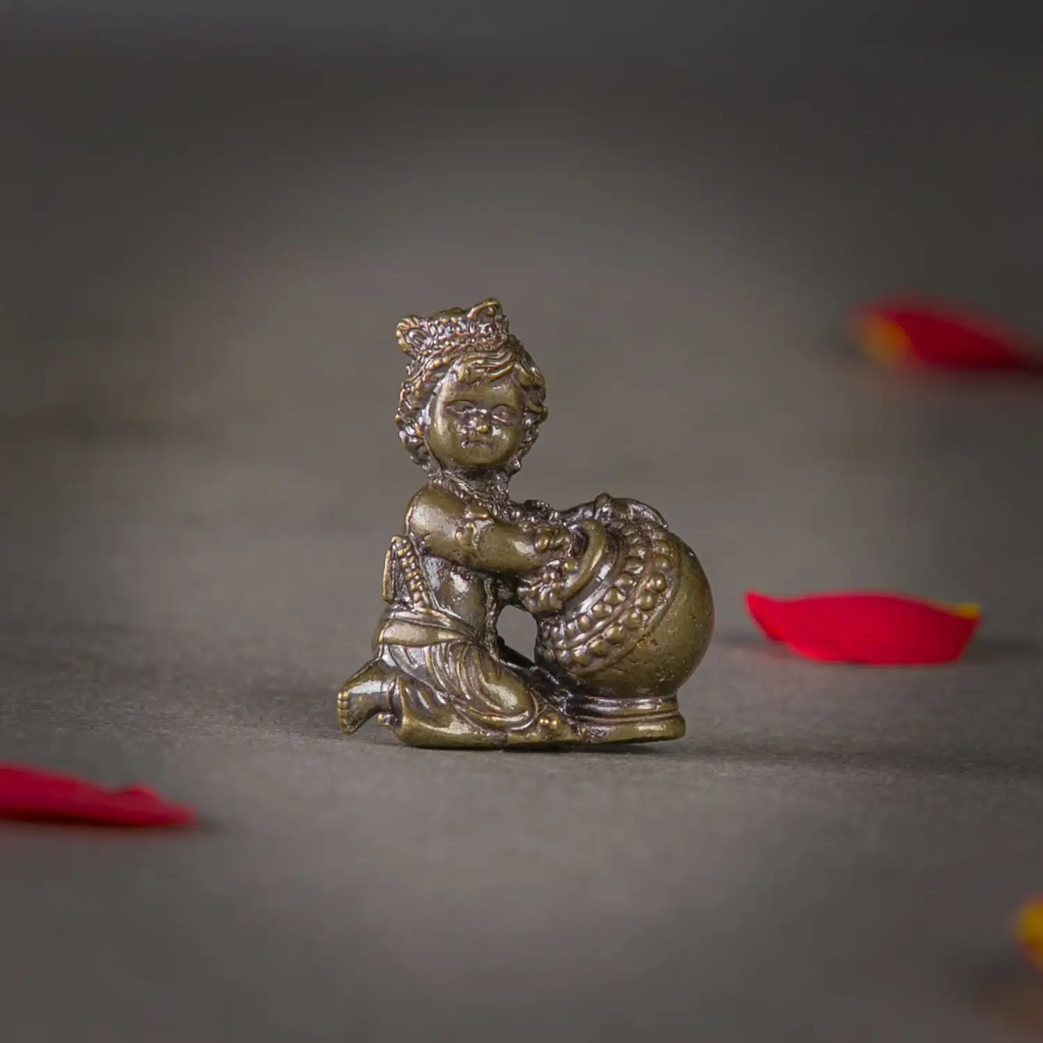 1 inch Mini Brass vennai matka baby Krishna idol - image 1