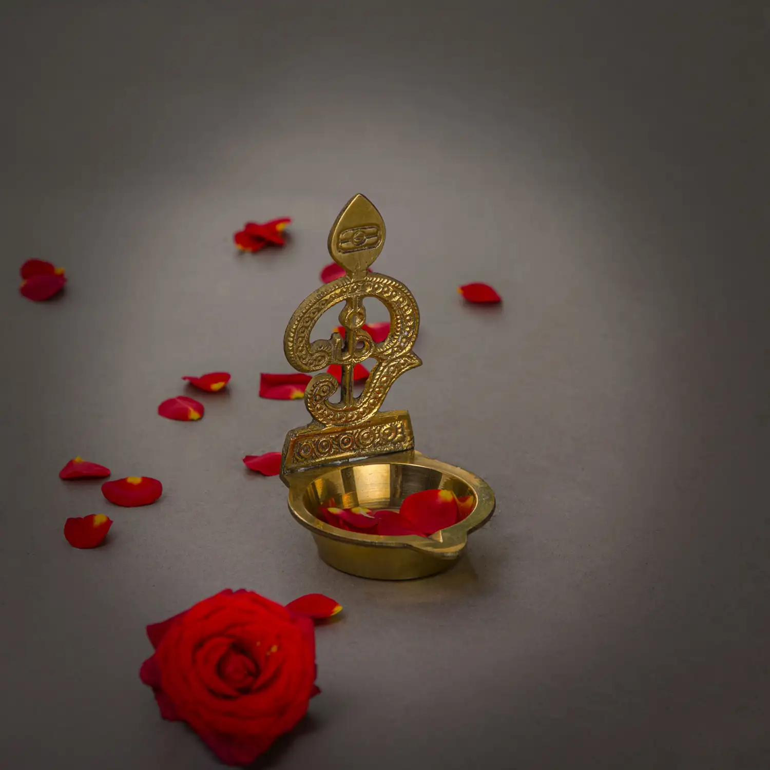 4 inches Om Vel Brass Vilakku - image 2