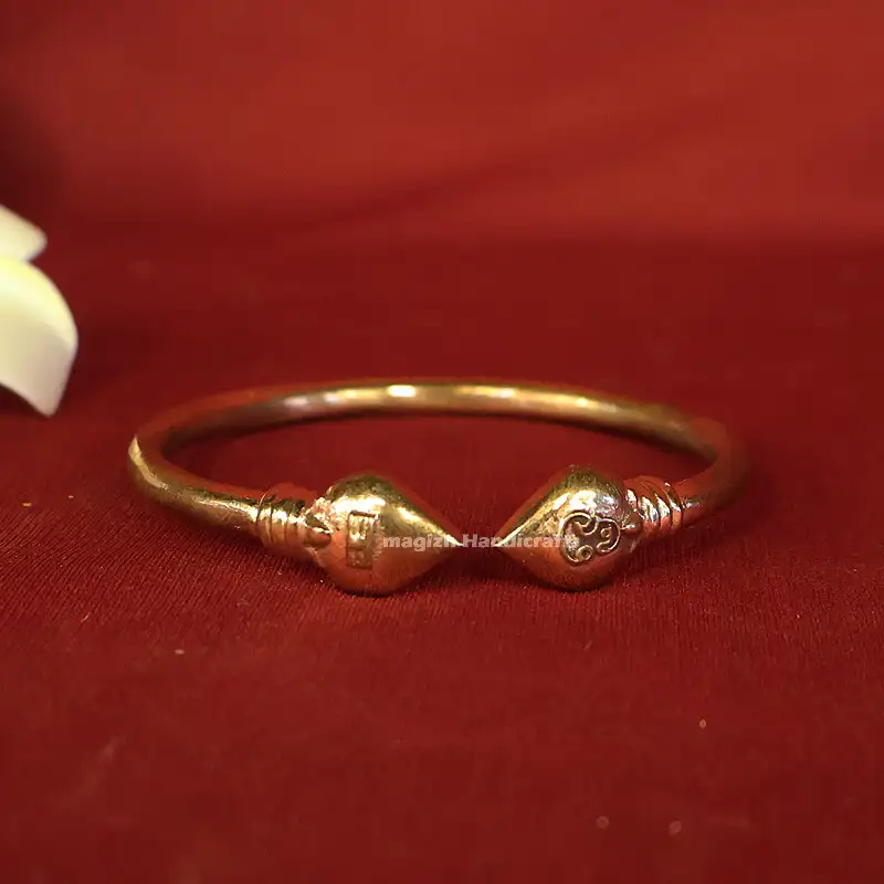 Two vel Aimpon Kaappu - image 2