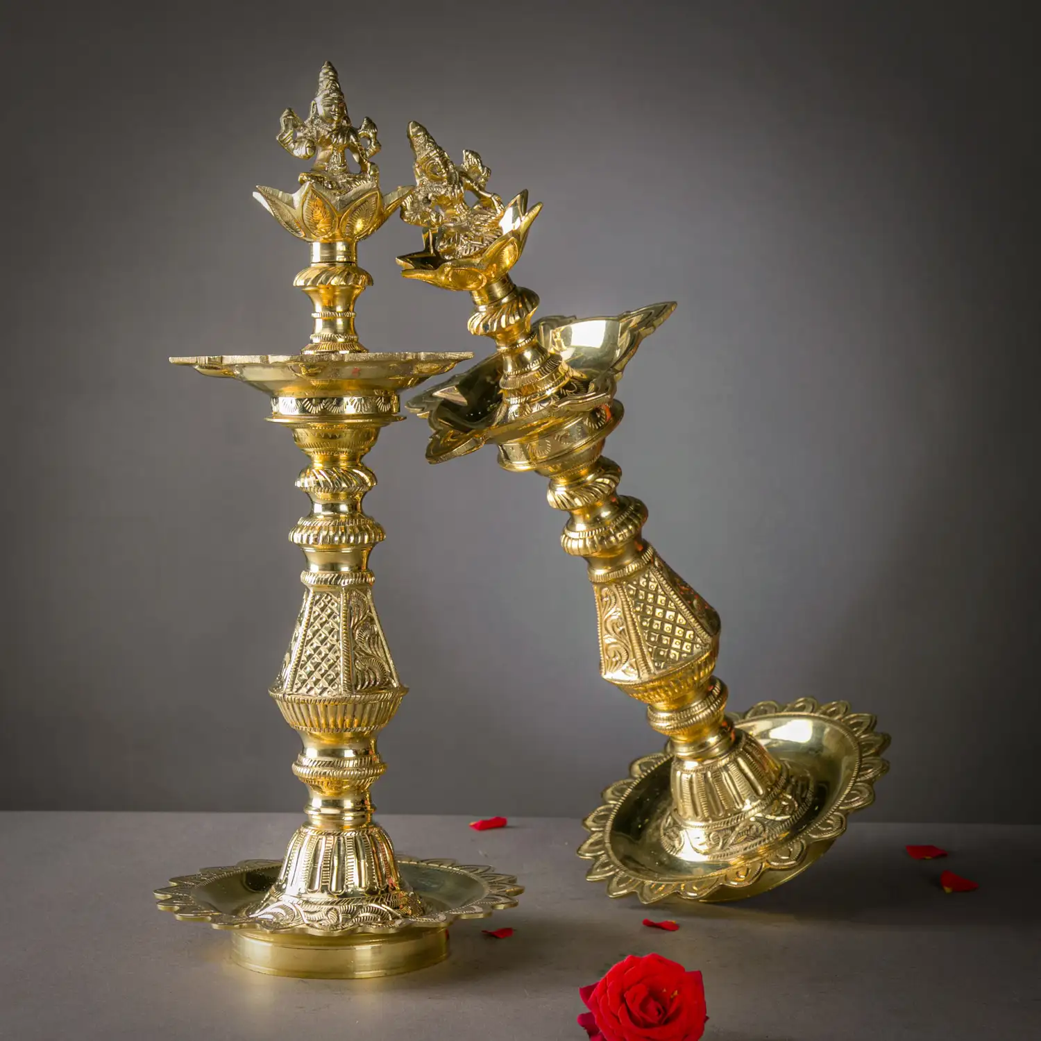 15 inches brass Lakshmi pattai Nachiyarkovil kuthu vilakku - image 2