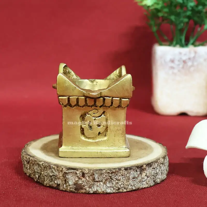 2 inches Brass Thulasi maadam Lamp - image 1