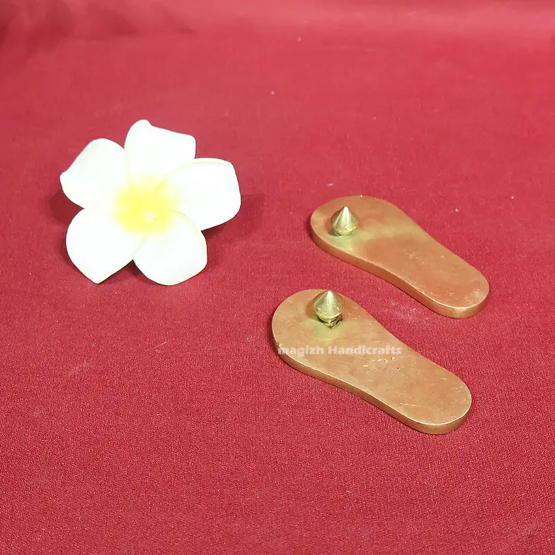 3 inches Brass Charan Khadau Paduka SC - image 2